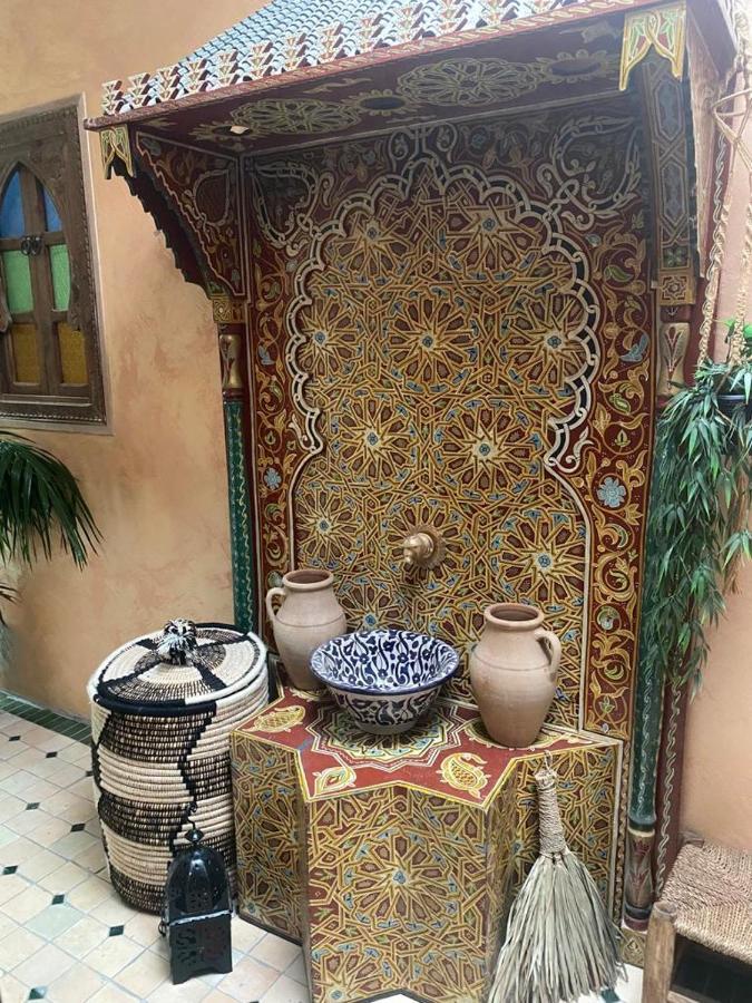 Agraba, 1001 Nights *