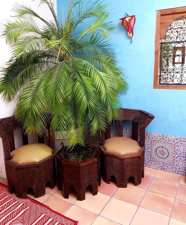 Agraba, 1001 Nights Lomm