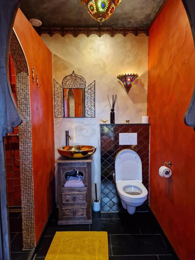 Couette-café Agraba, 1001 Nights Lomm