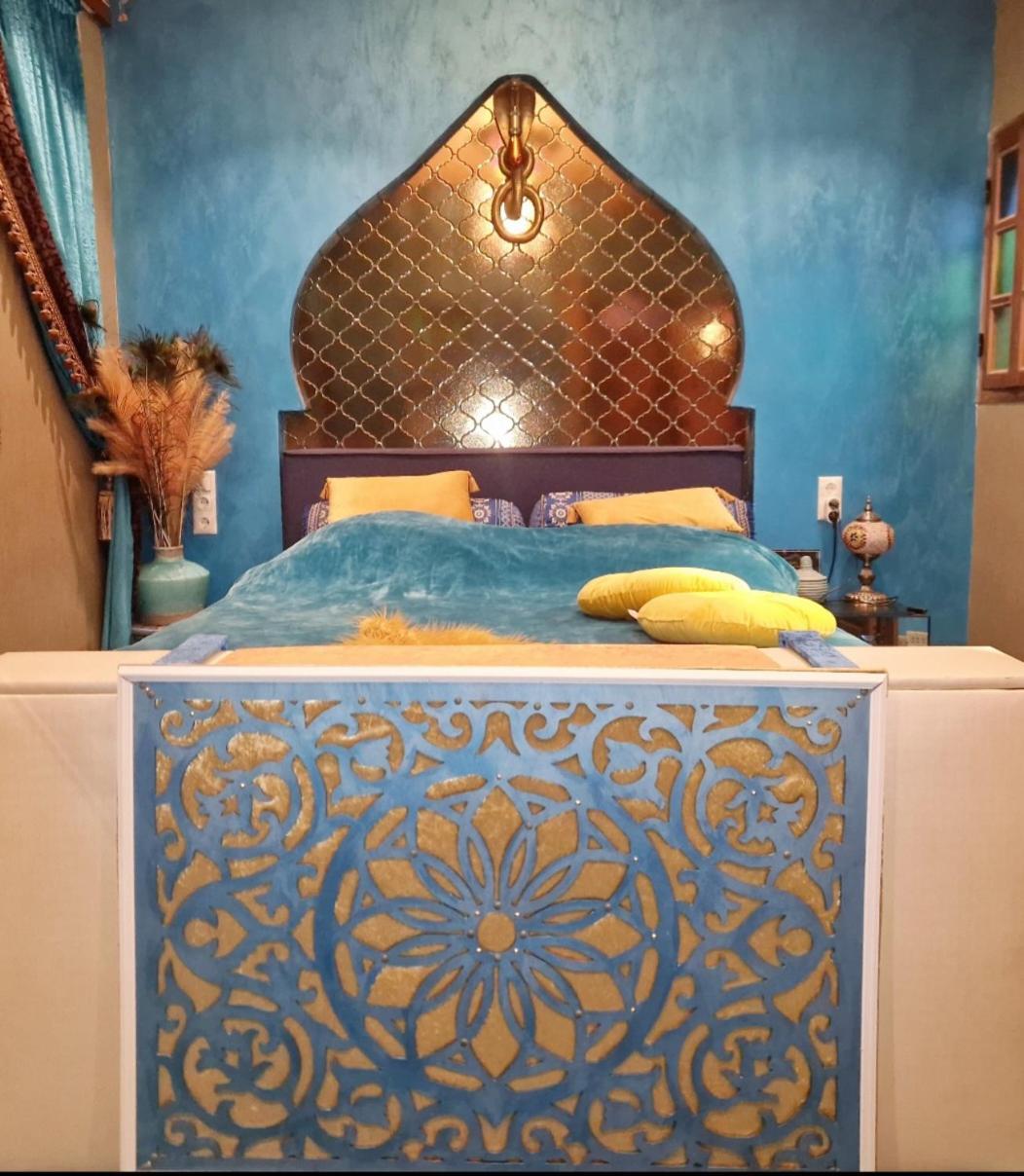 Couette-café Agraba, 1001 Nights